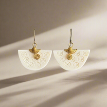 Load image into Gallery viewer, Vanilla Creme Moon Earrings