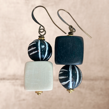 Load image into Gallery viewer, Rock Salt Earrings