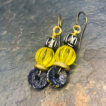 Load image into Gallery viewer, Bumble Bauble Earrings