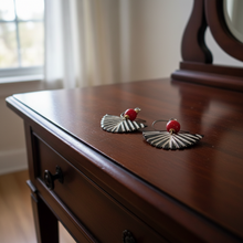 Load image into Gallery viewer, Rouge Grooved Moon Earrings