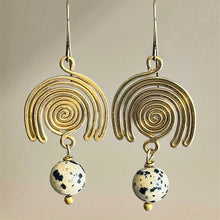 Load image into Gallery viewer, Labyrinth Dalmatian Drops