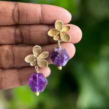 Load image into Gallery viewer, Purple Heart Earrings