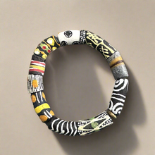 Load image into Gallery viewer, Let the Circle Be Unbroken Bracelet