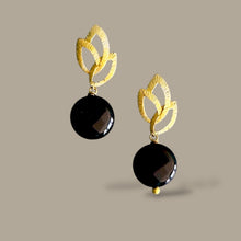 Load image into Gallery viewer, Black Flame Earrings