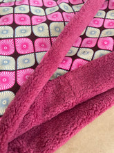 Load image into Gallery viewer, Pink &amp; Grey Quilted Boss Wrap
