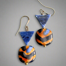 Load image into Gallery viewer, Mocha True Blue Kazuri Earrings