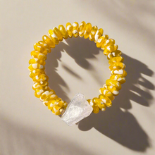 Load image into Gallery viewer, Limonada Rocks: Rough Cut Quartz and African Beaded Bracelet