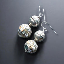 Load image into Gallery viewer, Holiday Lantern Earrings