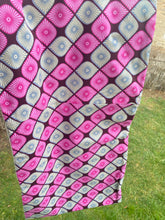 Load image into Gallery viewer, Pink &amp; Grey Quilted Boss Wrap