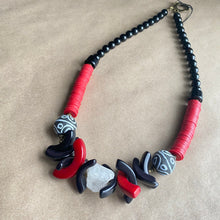Load image into Gallery viewer, Tagua Rocks Necklace