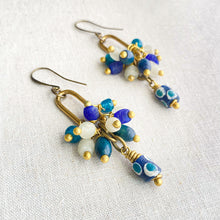 Load image into Gallery viewer, Ruffled Crane Earrings