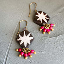Load image into Gallery viewer, Starlit Dangle Earrings