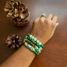 Load image into Gallery viewer, Holiday Bracelet: 04/Vine Song
